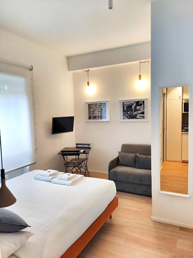 Apartment E-Milan Rooms Zona Tortona