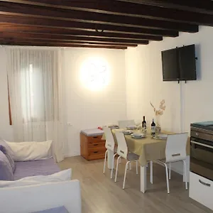 casa-elia.hotelslidodijesolo.com/