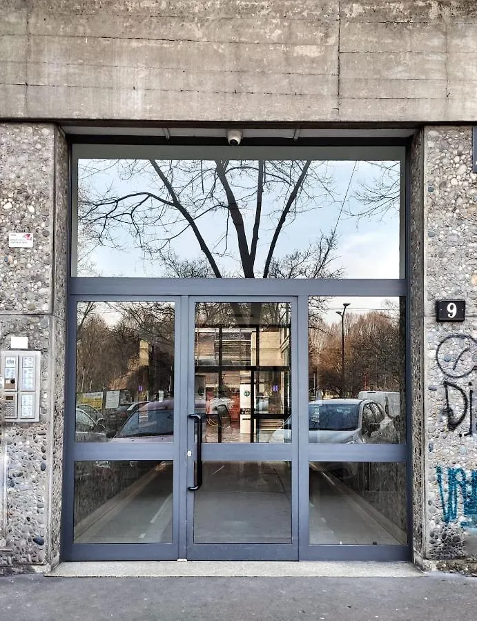 E-Milan Rooms Zona Tortona 0*, Mediolan