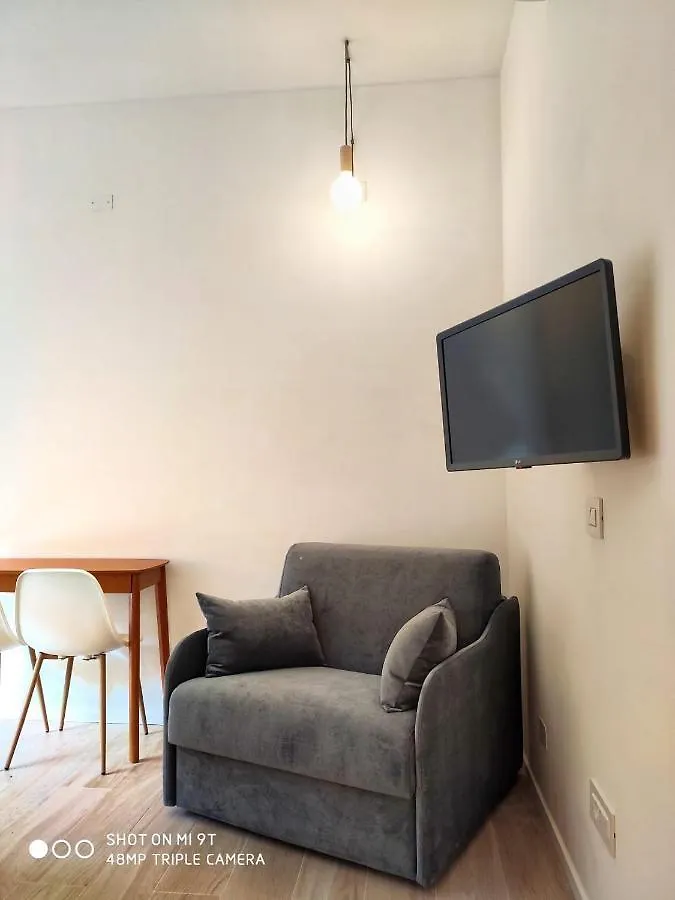 E-Milan Rooms Zona Tortona Apartament Mediolan